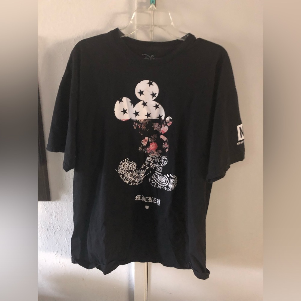 COPY - Disney Collection by Neff Tee- 739 *tee deal $30 or $25 w/offer